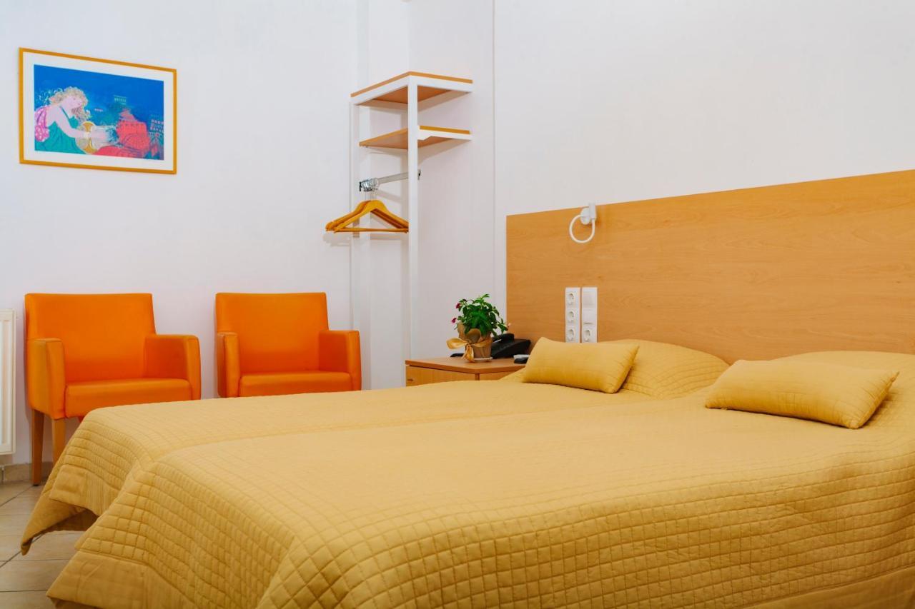 Hotel Sissy Kamena Vourla Ngoại thất bức ảnh