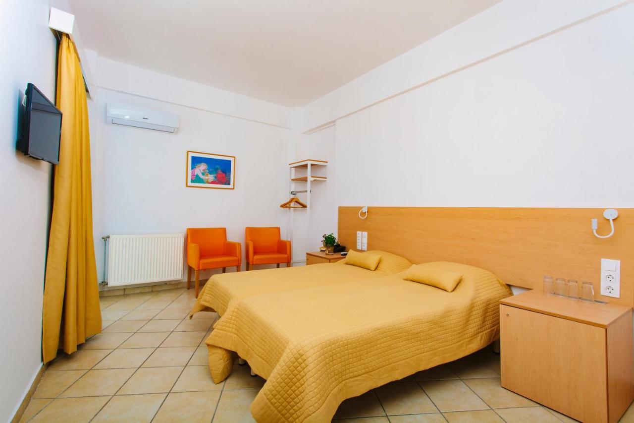 Hotel Sissy Kamena Vourla Ngoại thất bức ảnh