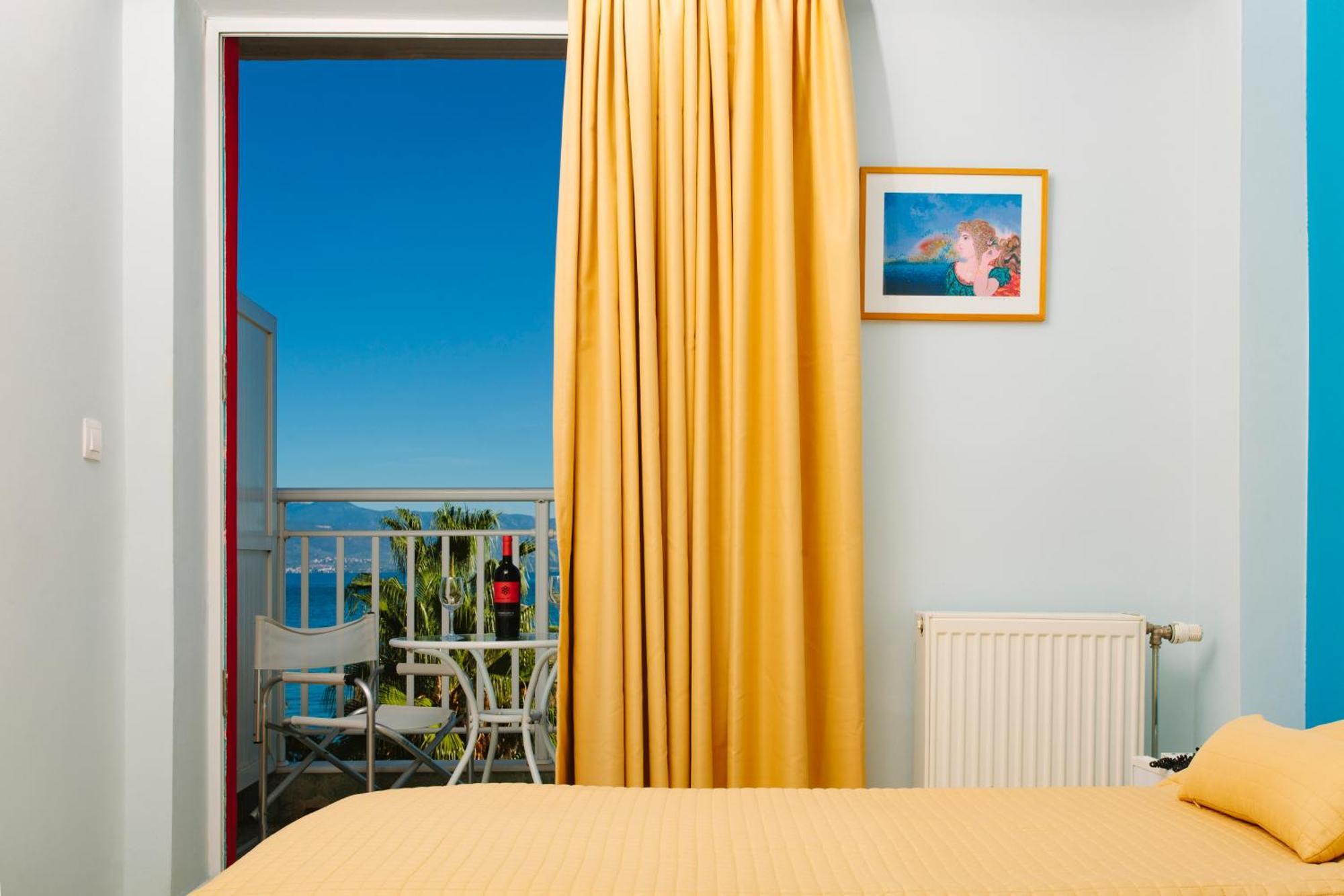 Hotel Sissy Kamena Vourla Ngoại thất bức ảnh
