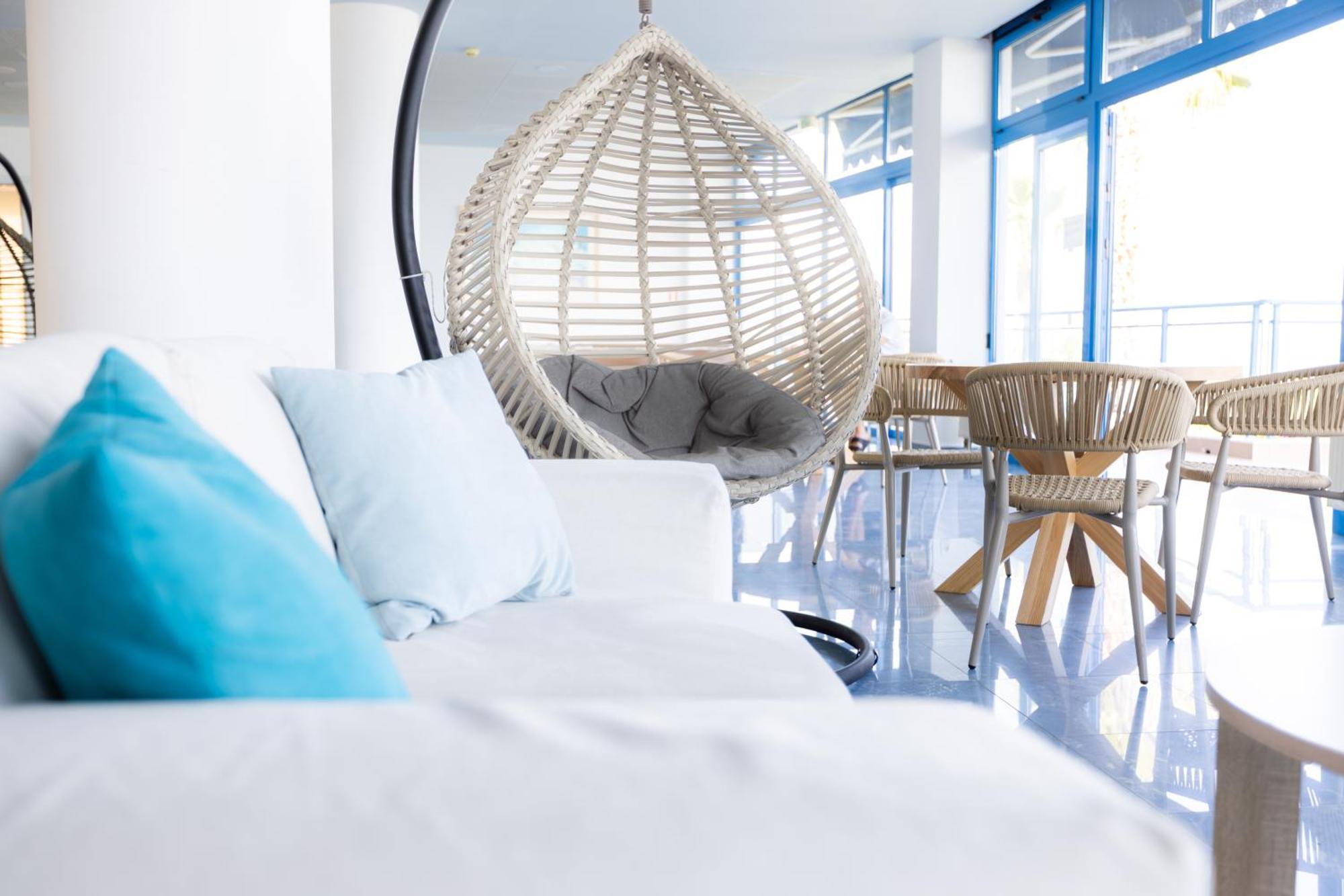 Hotel Sissy Kamena Vourla Ngoại thất bức ảnh