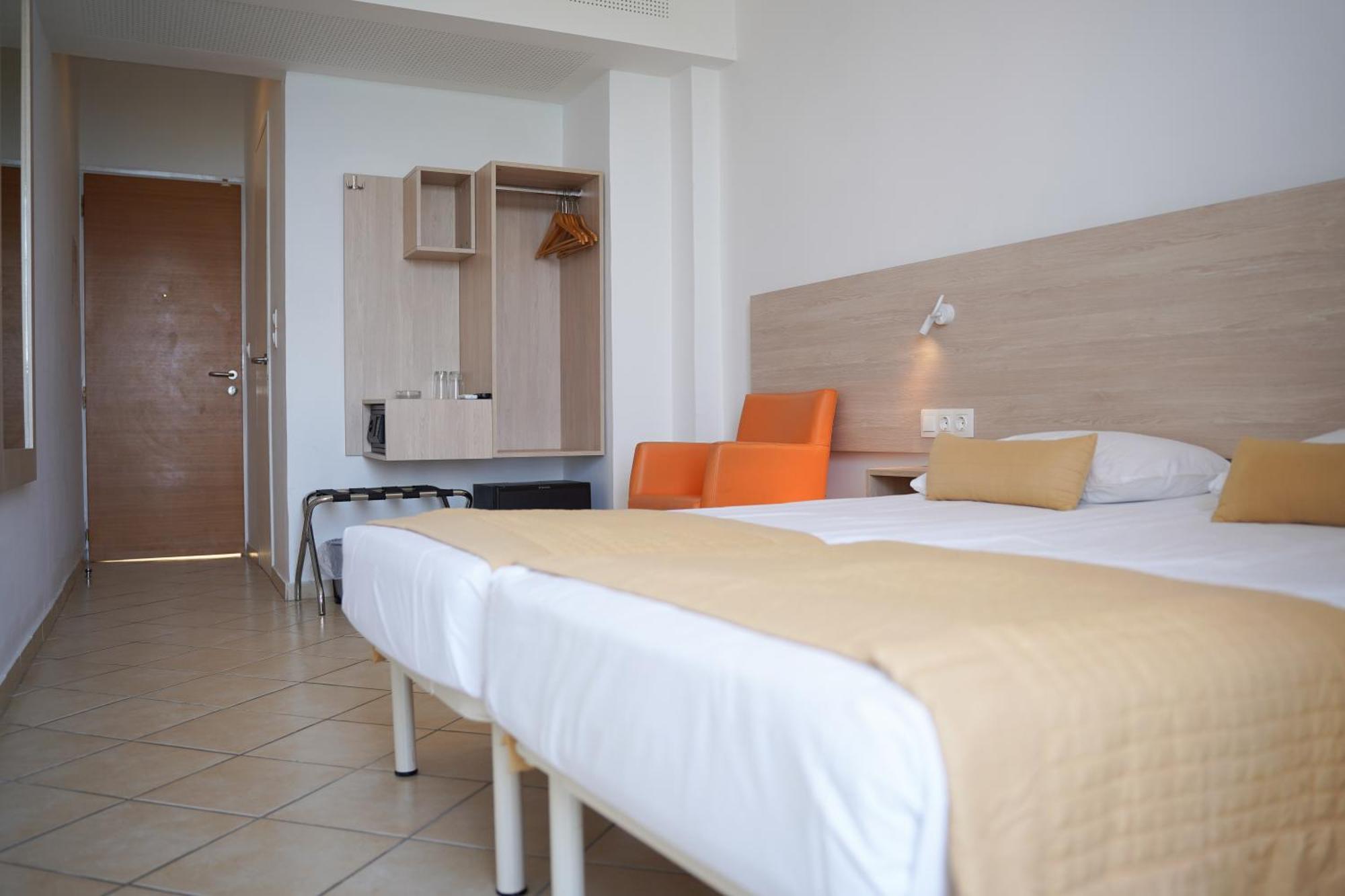 Hotel Sissy Kamena Vourla Ngoại thất bức ảnh